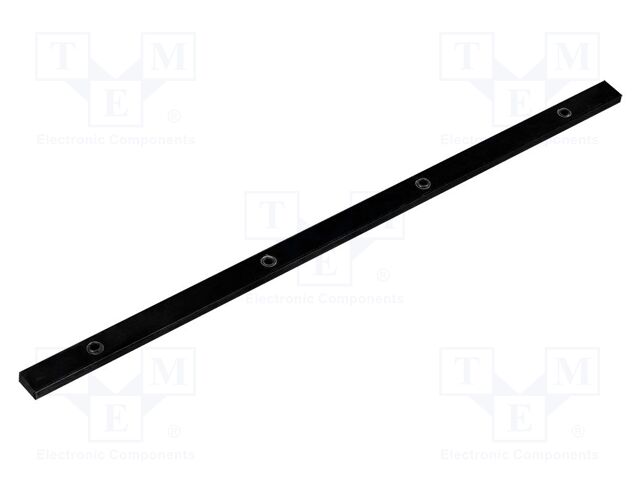 Mounting connector
