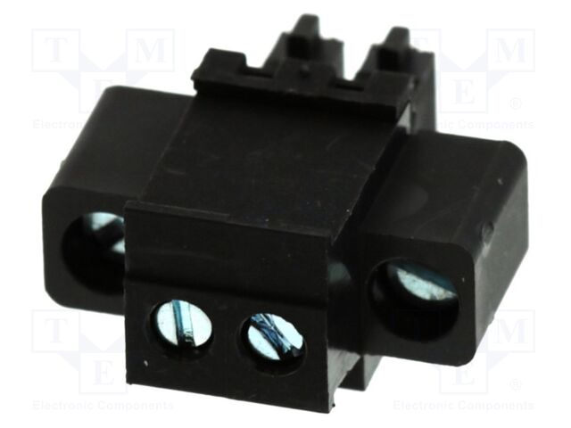 Pluggable terminal block