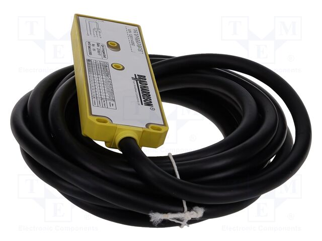 Accessories: distribution box
