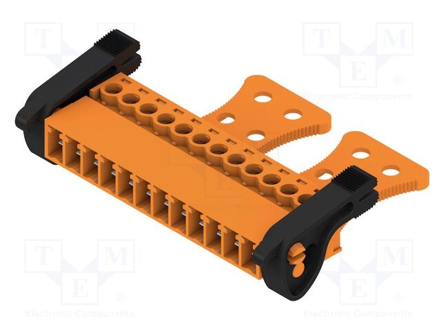 Pluggable terminal block