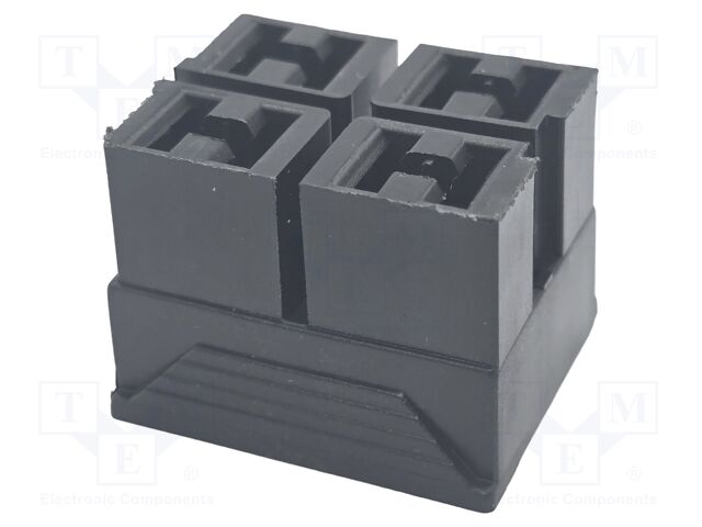 Fuse acces: fuse holder