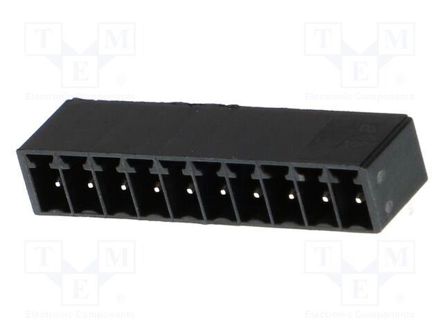 Pluggable terminal block