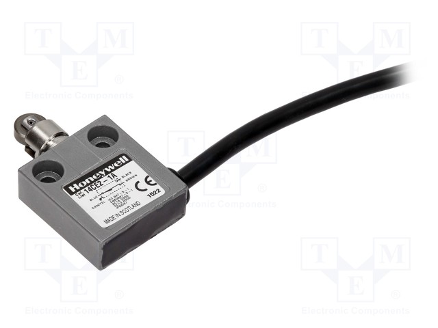 Limit switch; oblong metal roller Ø12,4mm; SPDT; 5A; max.240VAC