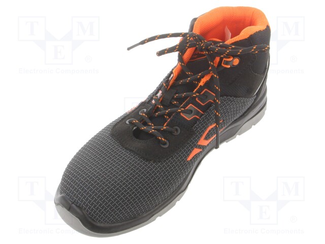 Boots; Size: 43