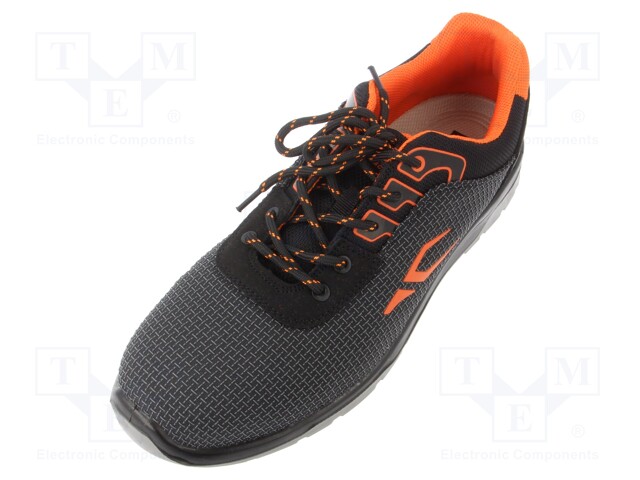 Shoes; Size: 43