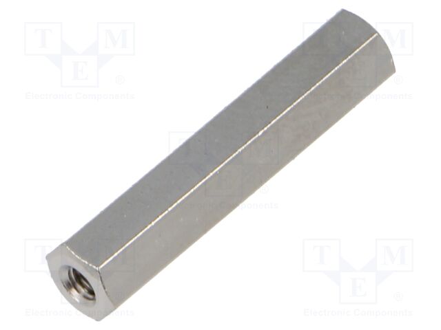 Screwed spacer sleeve