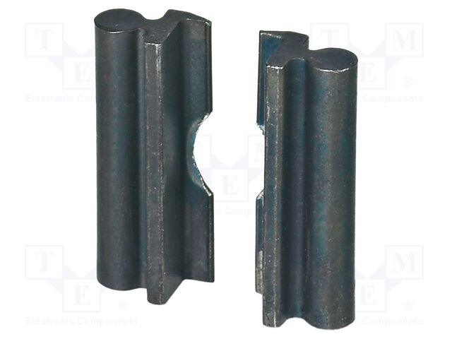 Blade; insulation stripping; stripping tool