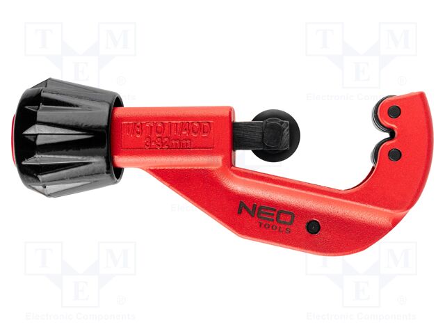 Cutting machine; for cutting copper and aluminum pipes